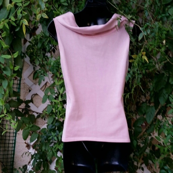 ESCADA PINK TOP‎ - Picture 2 of 4